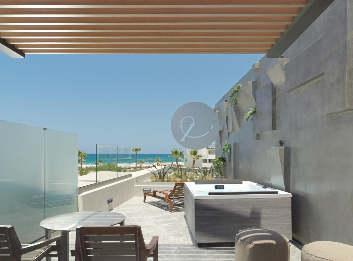 Nautilux Rethymno By Mage Hotels Exterior foto A rooftop terrace at a hotel in Greece